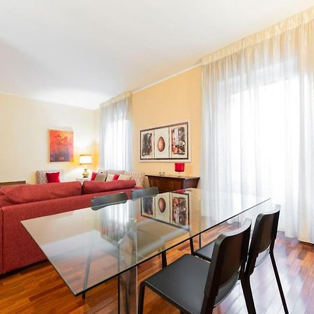 Residenza Astra Apartment เวโรนา ภายนอก รูปภาพ