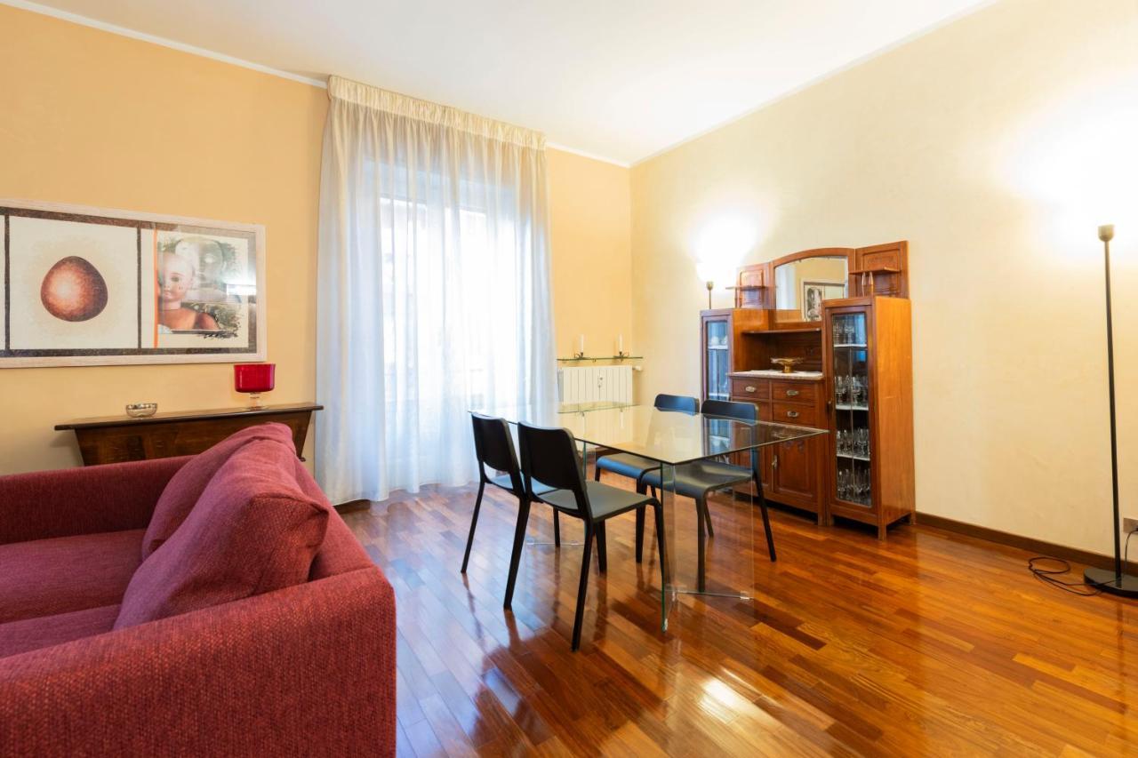 Residenza Astra Apartment เวโรนา ภายนอก รูปภาพ