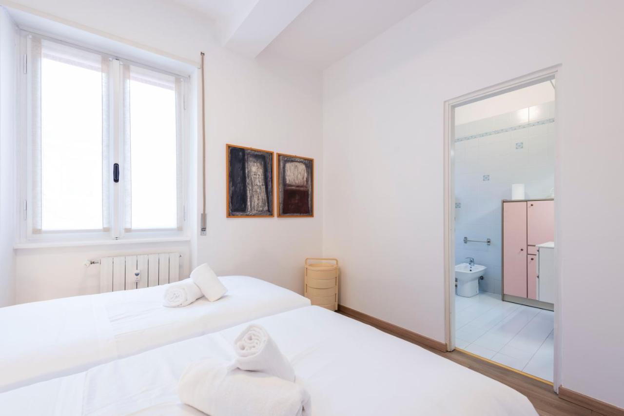 Residenza Astra Apartment เวโรนา ภายนอก รูปภาพ
