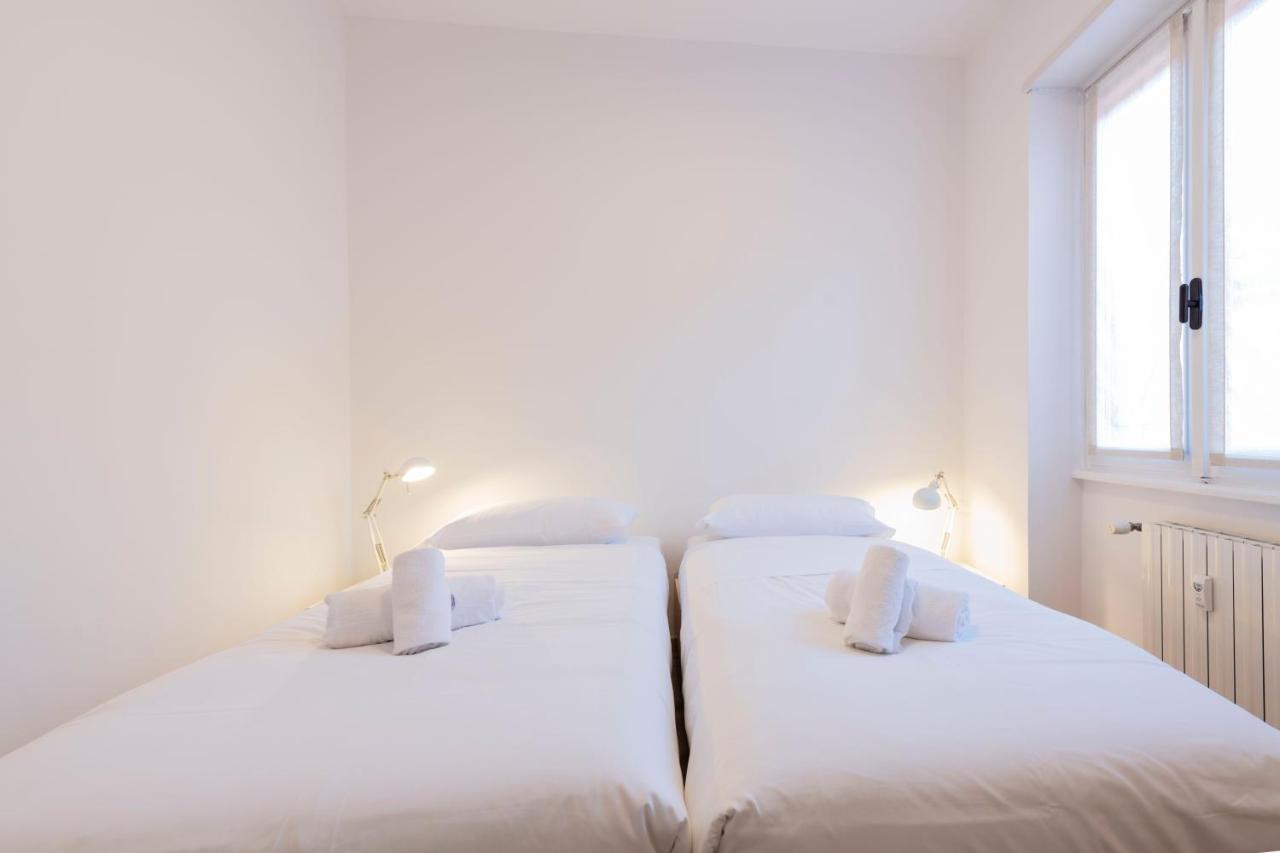 Residenza Astra Apartment เวโรนา ภายนอก รูปภาพ