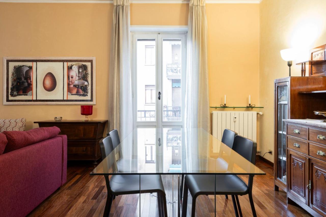 Residenza Astra Apartment เวโรนา ภายนอก รูปภาพ
