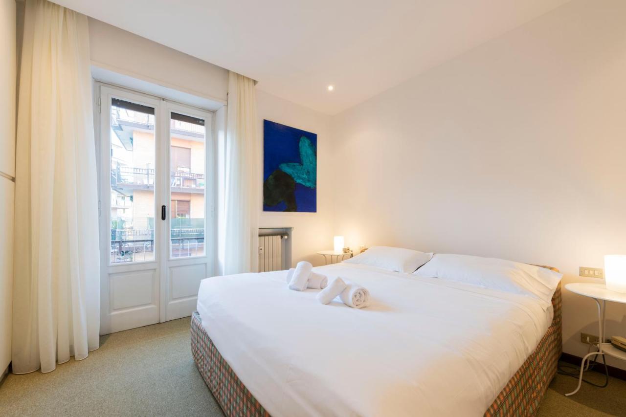 Residenza Astra Apartment เวโรนา ภายนอก รูปภาพ