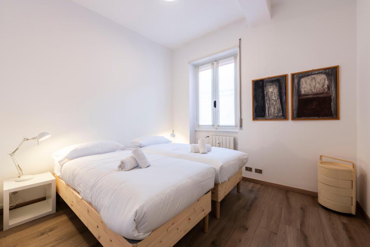 Residenza Astra Apartment เวโรนา ภายนอก รูปภาพ